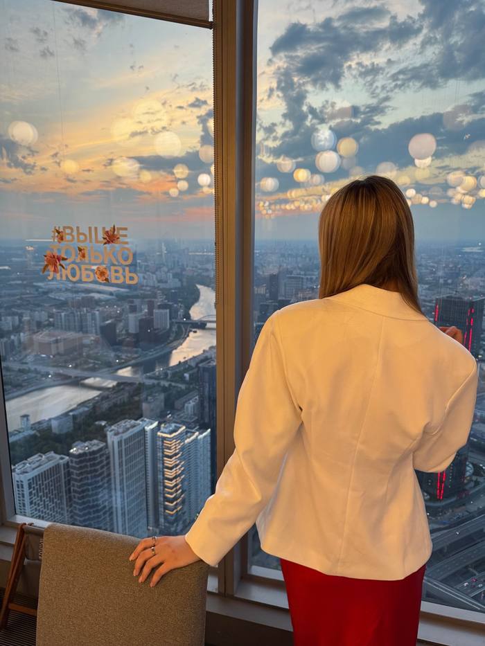 LIFE — Даша Д, Москва