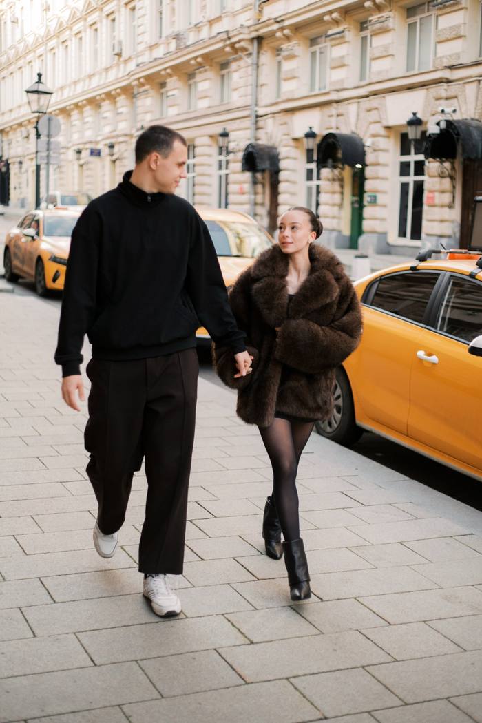 love story — Энола, Москва
