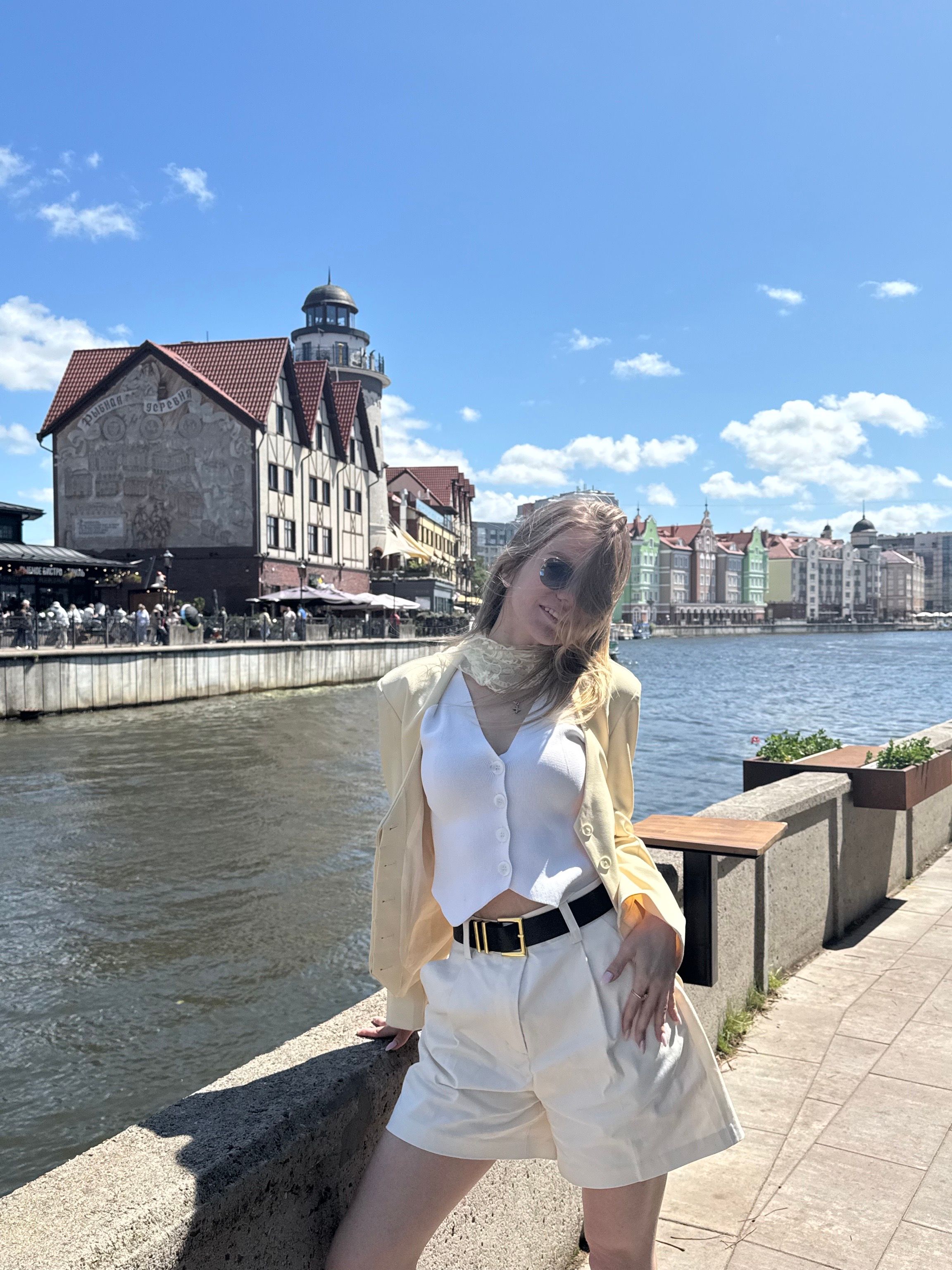 Т — Модель, Художник