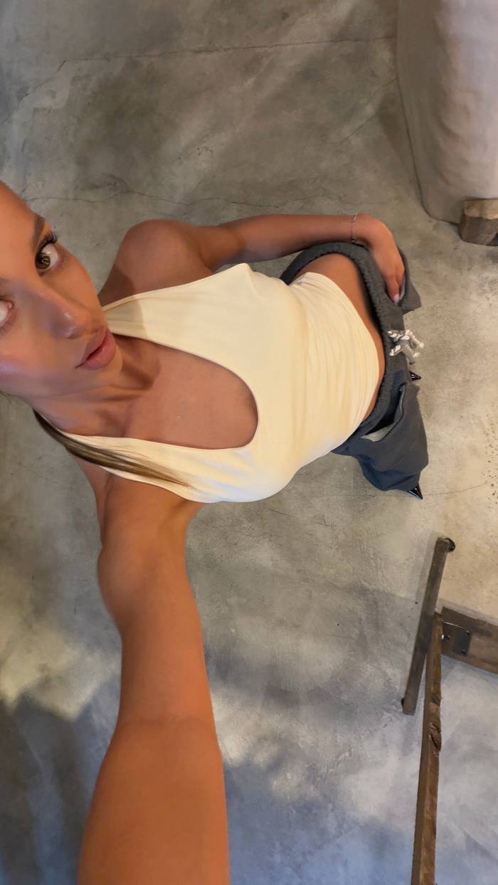 🍒 — Ariana Vomi, Москва