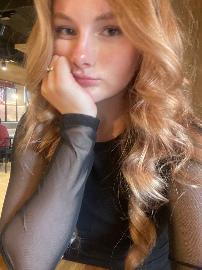 👄 — Ангелина Федотова, Москва