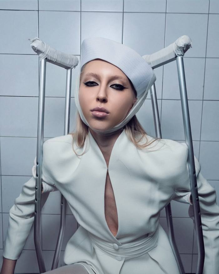 Бук — Polina, Москва